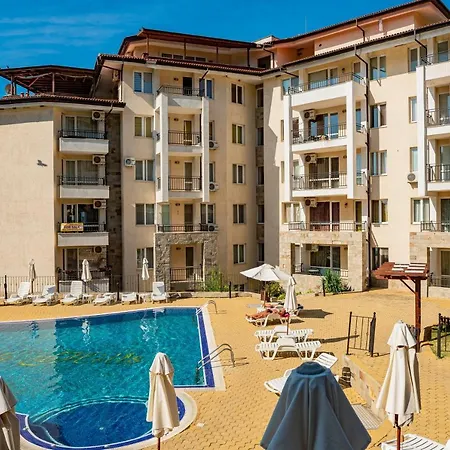 Sunny Hills - Menada 3*