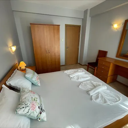 Sunny Hills - Menada 3* Sluneční pobřeží