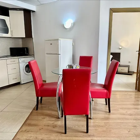 Sunny Hills - Menada Aparthotel