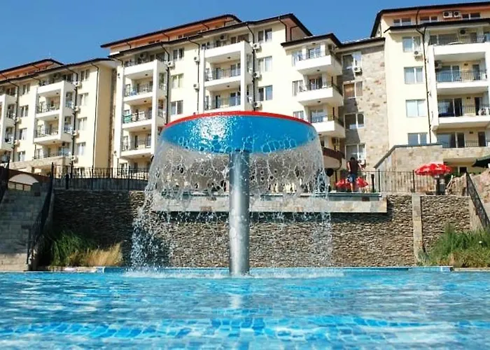 Sunny Hills - Menada