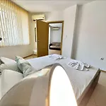 公寓式酒店 Sunny Hills - Menada 3*