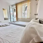 Sunny Hills - Menada 公寓式酒店