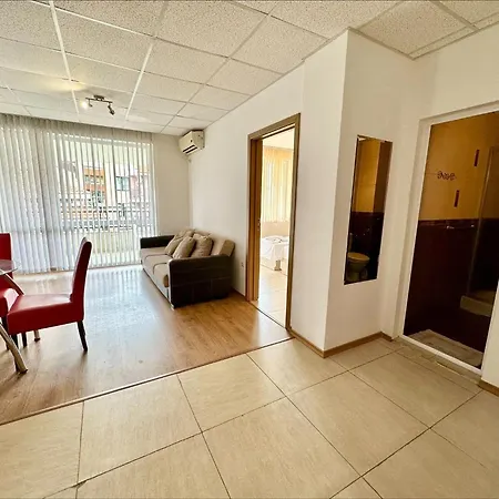 Апартхотел Sunny Hills - Menada Слънчев бряг