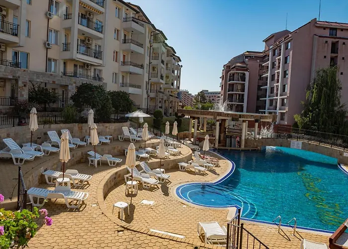 Sunny Hills - Menada Апартхотел