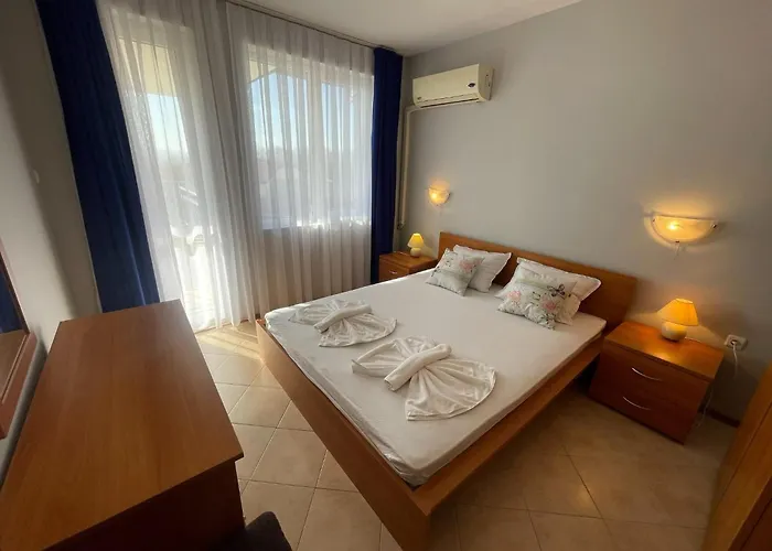 Sunny Hills - Menada Слънчев бряг