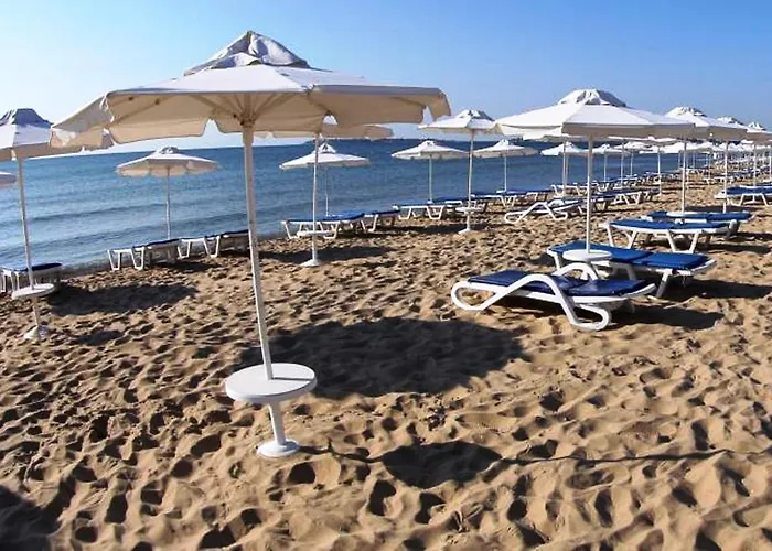 Апартхотел Sunny Hills - Menada 3*